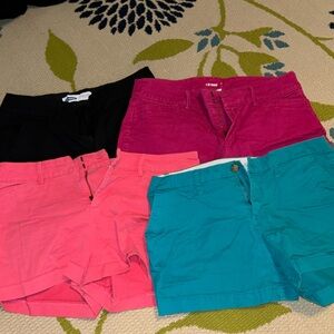 Old Navy everday midrise shorts lot LAST CHANCE BEFORE ITS DONATED